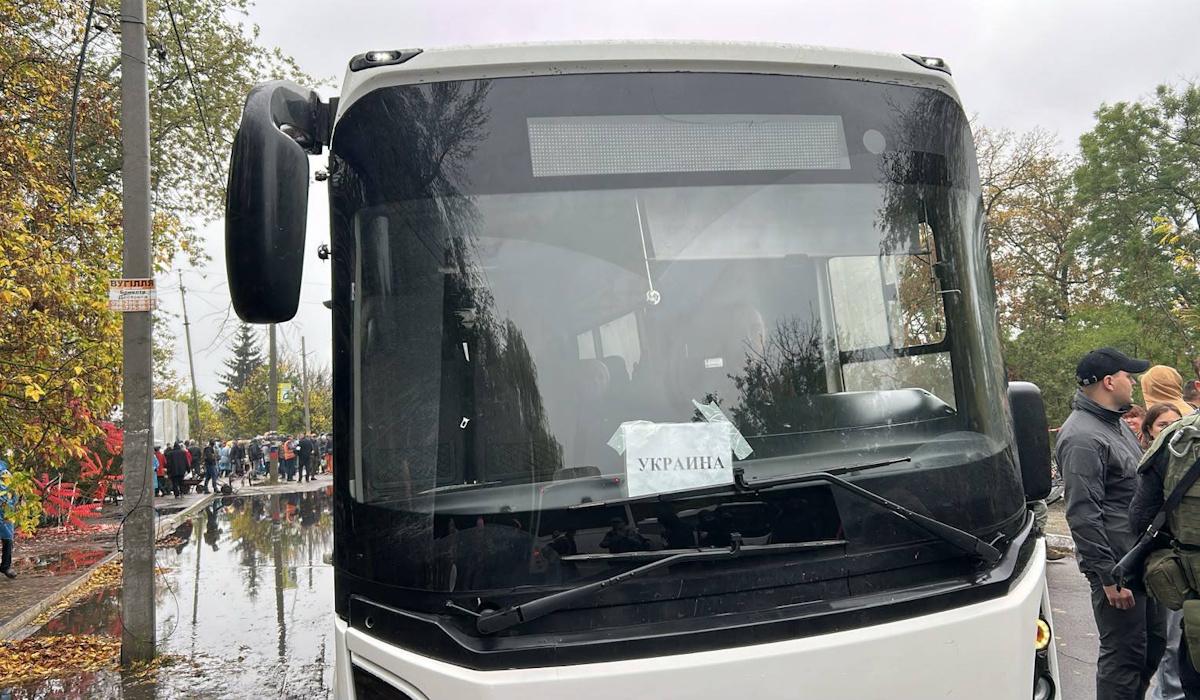 Евакуація з Олешків: стало відомо, скільки людей вивезли Евакуація з Олешків: стало відомо, скільки людей вивезли
