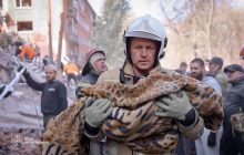 РФ вдарила по 5-поверхівці у Прилуках: 14 осіб загинули, серед них є діти, (фото, відео)
