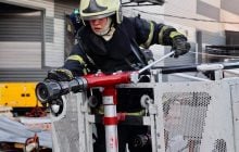 Реактивний дрон поцілив по гуртівні у Луцьку: шестеро людей загинули