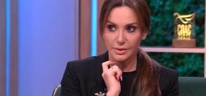 Предательница Оксана Марченко заявила о "божественном" исцелении от странных ран (фото)