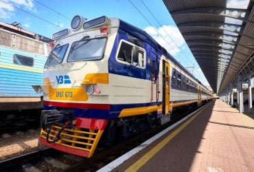 В Киеве запустят 18 дополнительных шаттлов Kyiv City Express между правым и левым берегами