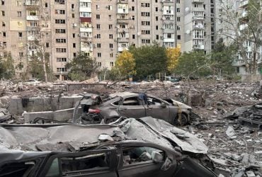 Масований удар РФ по Кременчуку: у місті - масштабні руйнування, є загиблі (фото)