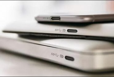 Незвичний значок біля USB-C на ноутбуці: яку важливу функцію він позначає