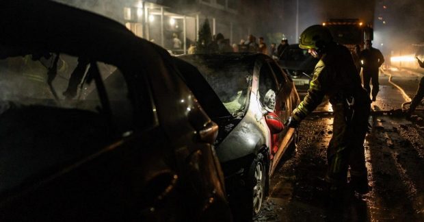 одна особа поранена, в місті є руйнування і пожежі