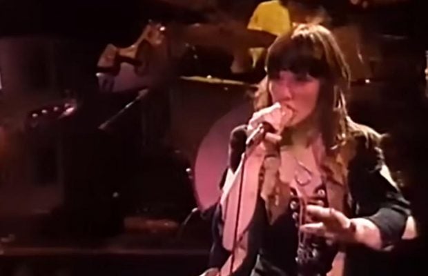Хіт 1977 року з’явився після гучного скандалу і став легендою рок-музики